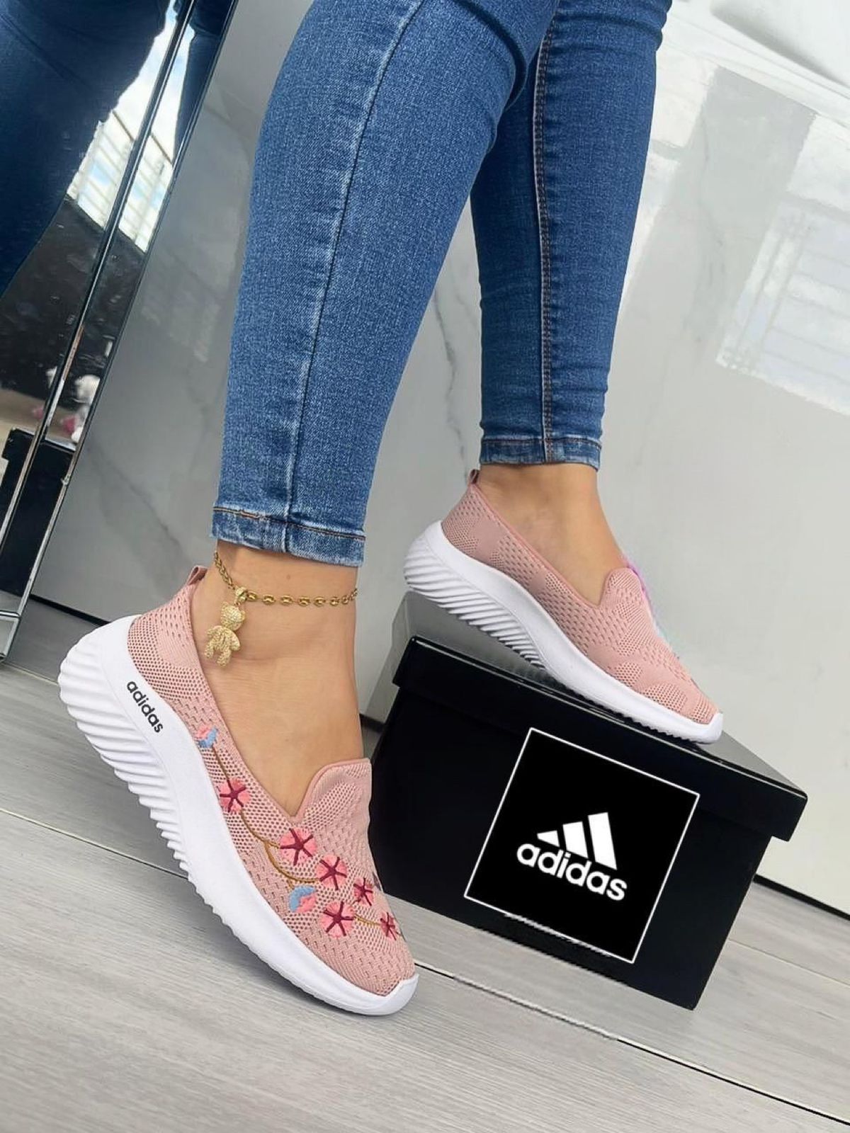 Nuevas Zapatillas ADFRESH para Dama